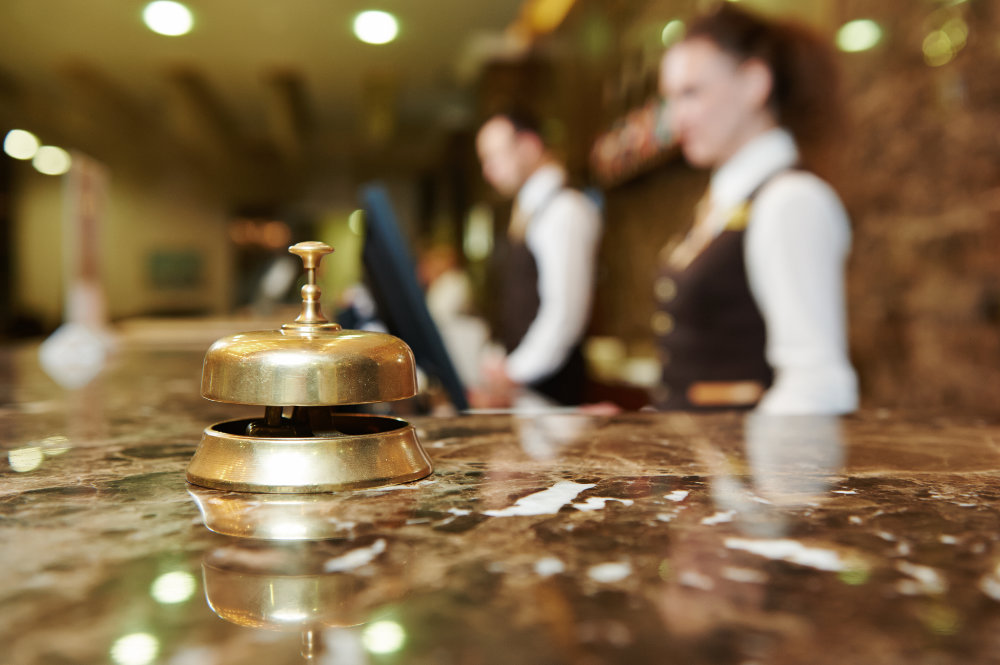 Online training courses and certification suitable for hotel receptionists